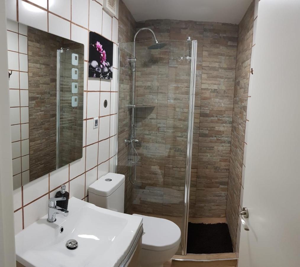 Apartamento Barajas. Aeropuerto/Ifema Мадрид Екстер'єр фото